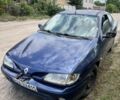 Синий Рено Меган, объемом двигателя 1 л и пробегом 200 тыс. км за 550 $, фото 1 на Automoto.ua