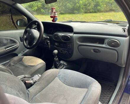 Синій Рено Меган, об'ємом двигуна 2 л та пробігом 375 тис. км за 1300 $, фото 9 на Automoto.ua