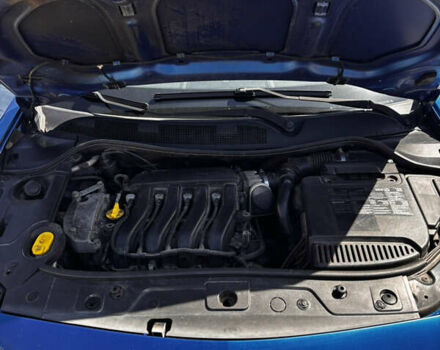 Синий Рено Меган, объемом двигателя 1.6 л и пробегом 270 тыс. км за 3800 $, фото 1 на Automoto.ua