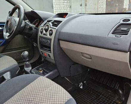 Синий Рено Меган, объемом двигателя 1.87 л и пробегом 239 тыс. км за 3200 $, фото 14 на Automoto.ua