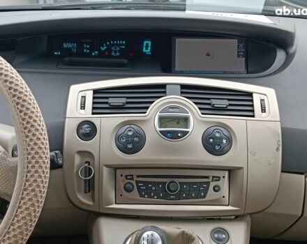 Синій Рено Меган, об'ємом двигуна 2 л та пробігом 328 тис. км за 6190 $, фото 16 на Automoto.ua