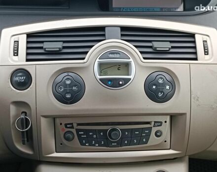 Синій Рено Меган, об'ємом двигуна 2 л та пробігом 328 тис. км за 6190 $, фото 29 на Automoto.ua