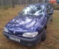 Синий Рено Меган, объемом двигателя 1.4 л и пробегом 315 тыс. км за 1290 $, фото 3 на Automoto.ua