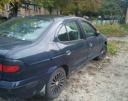 Синий Рено Меган, объемом двигателя 1.6 л и пробегом 350 тыс. км за 800 $, фото 5 на Automoto.ua
