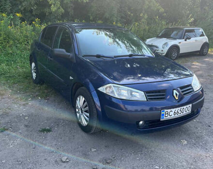 Синий Рено Меган, объемом двигателя 1.6 л и пробегом 205 тыс. км за 3800 $, фото 2 на Automoto.ua