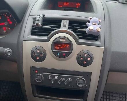 Синий Рено Меган, объемом двигателя 2 л и пробегом 251 тыс. км за 4900 $, фото 8 на Automoto.ua