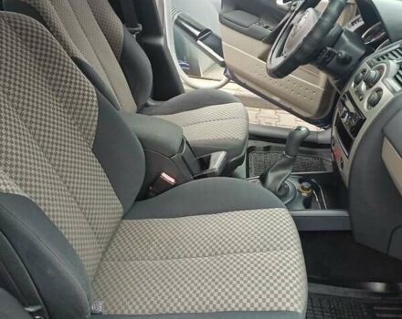 Синий Рено Меган, объемом двигателя 1.4 л и пробегом 173 тыс. км за 3850 $, фото 9 на Automoto.ua