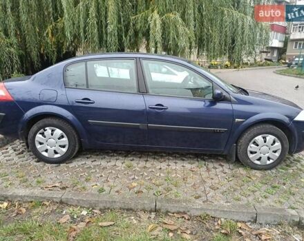 Синий Рено Меган, объемом двигателя 1.4 л и пробегом 173 тыс. км за 3850 $, фото 3 на Automoto.ua