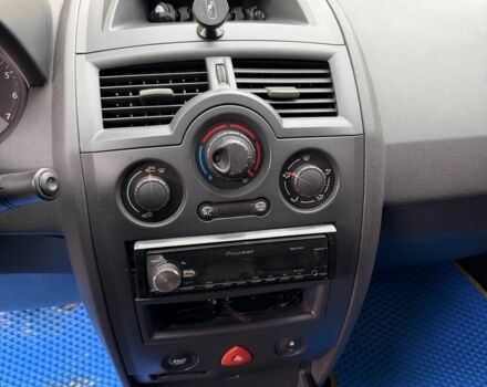 Синий Рено Меган, объемом двигателя 1.4 л и пробегом 225 тыс. км за 4000 $, фото 10 на Automoto.ua