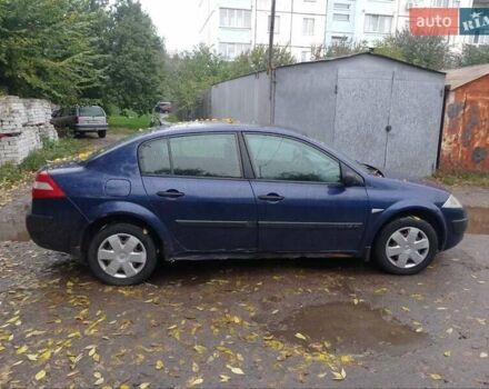 Синий Рено Меган, объемом двигателя 1.4 л и пробегом 302 тыс. км за 2999 $, фото 1 на Automoto.ua