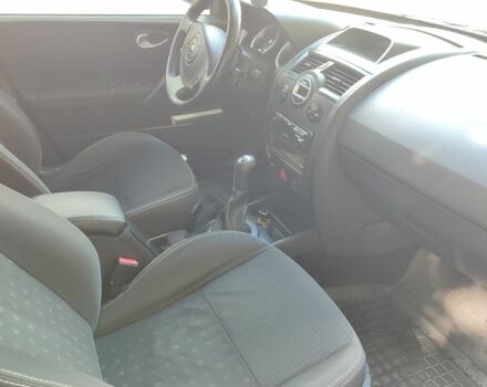 Синий Рено Меган, объемом двигателя 1.6 л и пробегом 280 тыс. км за 5000 $, фото 7 на Automoto.ua