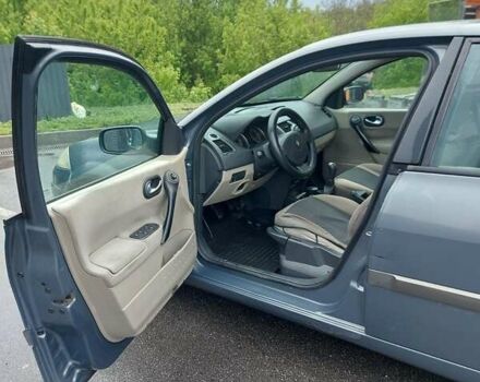 Синий Рено Меган, объемом двигателя 1.6 л и пробегом 258 тыс. км за 3600 $, фото 2 на Automoto.ua