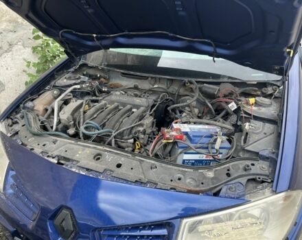 Синій Рено Меган, об'ємом двигуна 1.4 л та пробігом 240 тис. км за 2300 $, фото 4 на Automoto.ua