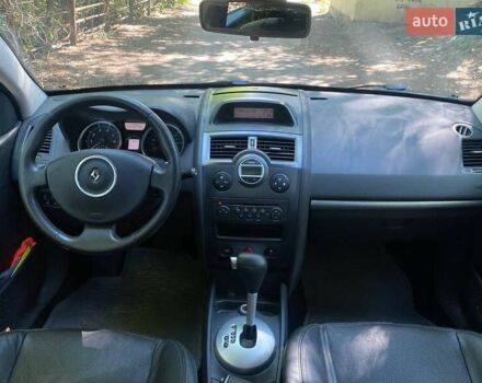Синій Рено Меган, об'ємом двигуна 2 л та пробігом 156 тис. км за 4800 $, фото 17 на Automoto.ua