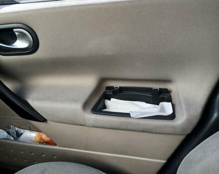 Синий Рено Меган, объемом двигателя 1.6 л и пробегом 280 тыс. км за 4400 $, фото 15 на Automoto.ua