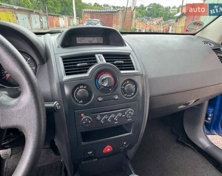 Синий Рено Меган, объемом двигателя 1.6 л и пробегом 194 тыс. км за 5350 $, фото 7 на Automoto.ua