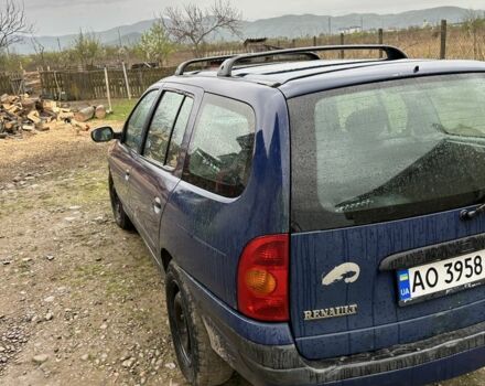 Синий Рено Меган, объемом двигателя 1.6 л и пробегом 270 тыс. км за 1500 $, фото 1 на Automoto.ua