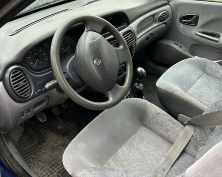 Синий Рено Меган, объемом двигателя 1.6 л и пробегом 270 тыс. км за 1500 $, фото 4 на Automoto.ua