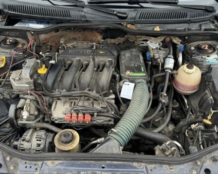 Синий Рено Меган, объемом двигателя 1.6 л и пробегом 310 тыс. км за 3100 $, фото 12 на Automoto.ua