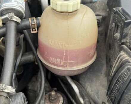 Синий Рено Меган, объемом двигателя 1.6 л и пробегом 310 тыс. км за 3100 $, фото 34 на Automoto.ua