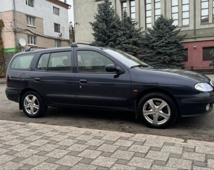 Синий Рено Меган, объемом двигателя 1.6 л и пробегом 310 тыс. км за 3100 $, фото 2 на Automoto.ua