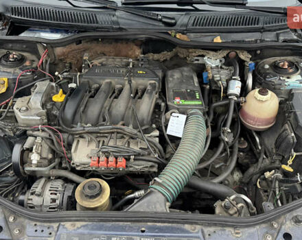 Синий Рено Меган, объемом двигателя 1.6 л и пробегом 310 тыс. км за 3100 $, фото 33 на Automoto.ua