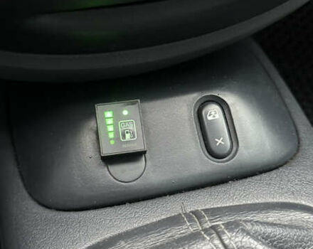 Синий Рено Меган, объемом двигателя 1.6 л и пробегом 310 тыс. км за 3100 $, фото 9 на Automoto.ua