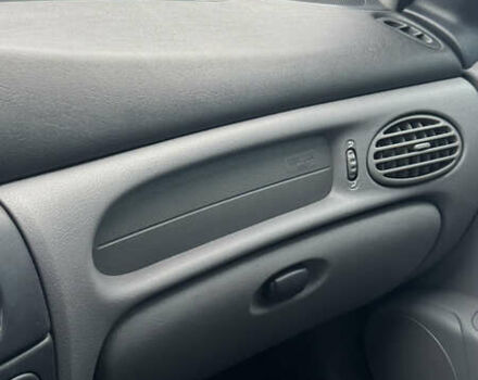 Синий Рено Меган, объемом двигателя 1.6 л и пробегом 310 тыс. км за 3100 $, фото 7 на Automoto.ua