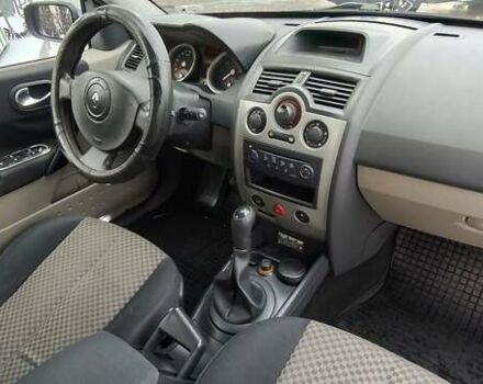 Синий Рено Меган, объемом двигателя 1.4 л и пробегом 250 тыс. км за 4200 $, фото 3 на Automoto.ua