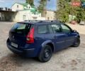 Синий Рено Меган, объемом двигателя 1.6 л и пробегом 250 тыс. км за 3200 $, фото 4 на Automoto.ua