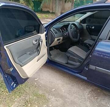 Синий Рено Меган, объемом двигателя 1.6 л и пробегом 250 тыс. км за 4000 $, фото 13 на Automoto.ua