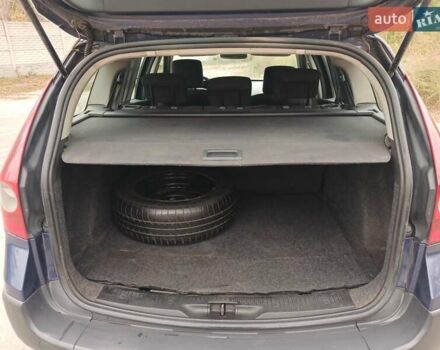 Синий Рено Меган, объемом двигателя 1.6 л и пробегом 377 тыс. км за 3950 $, фото 7 на Automoto.ua