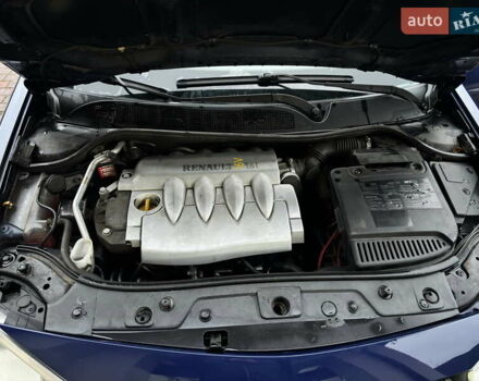 Синій Рено Меган, об'ємом двигуна 1.6 л та пробігом 261 тис. км за 4300 $, фото 9 на Automoto.ua