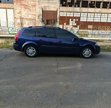 Синий Рено Меган, объемом двигателя 1.6 л и пробегом 250 тыс. км за 4000 $, фото 4 на Automoto.ua