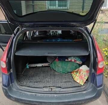 Синий Рено Меган, объемом двигателя 1.6 л и пробегом 217 тыс. км за 5000 $, фото 8 на Automoto.ua