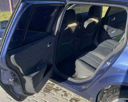 Синий Рено Меган, объемом двигателя 1.6 л и пробегом 270 тыс. км за 4500 $, фото 5 на Automoto.ua