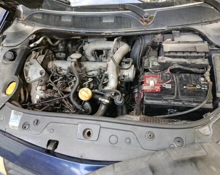 Рено Меган 2004 у Романове на Automoto.ua Синій Рено Меган, об'ємом двигуна 1 л та пробігом 260 тис. км за 4950 $, фото 5 на Automoto.ua