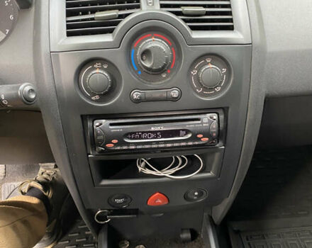 Синий Рено Меган, объемом двигателя 1.6 л и пробегом 198 тыс. км за 5500 $, фото 14 на Automoto.ua