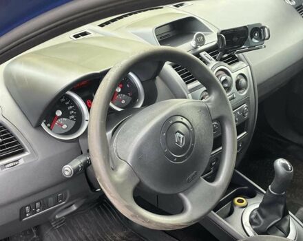 Синий Рено Меган, объемом двигателя 1.4 л и пробегом 229 тыс. км за 4790 $, фото 16 на Automoto.ua