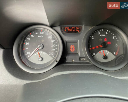 Синий Рено Меган, объемом двигателя 1.6 л и пробегом 198 тыс. км за 5500 $, фото 12 на Automoto.ua