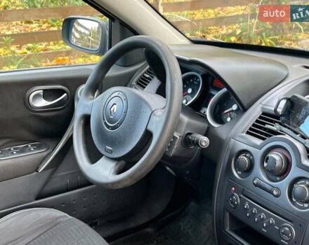 Синій Рено Меган, об'ємом двигуна 1.4 л та пробігом 229 тис. км за 4790 $, фото 28 на Automoto.ua