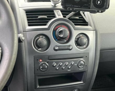 Синий Рено Меган, объемом двигателя 1.4 л и пробегом 229 тыс. км за 4790 $, фото 19 на Automoto.ua