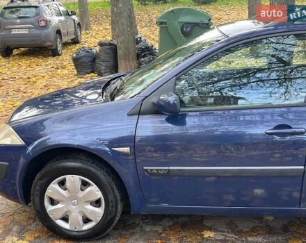 Синій Рено Меган, об'ємом двигуна 1.4 л та пробігом 229 тис. км за 4790 $, фото 9 на Automoto.ua