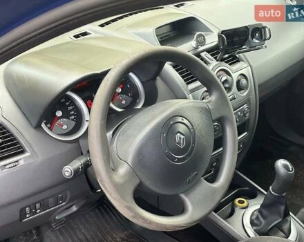 Синій Рено Меган, об'ємом двигуна 1.4 л та пробігом 229 тис. км за 4790 $, фото 16 на Automoto.ua