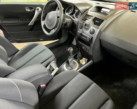 Синий Рено Меган, объемом двигателя 1.6 л и пробегом 195 тыс. км за 5350 $, фото 1 на Automoto.ua