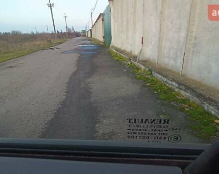 Синий Рено Меган, объемом двигателя 1.6 л и пробегом 205 тыс. км за 3650 $, фото 63 на Automoto.ua