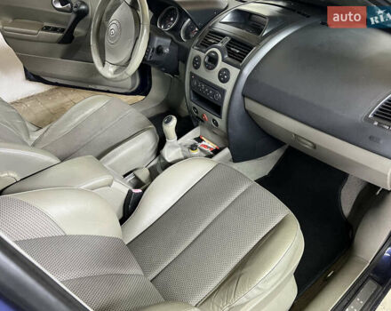 Синій Рено Меган, об'ємом двигуна 1.6 л та пробігом 221 тис. км за 5450 $, фото 7 на Automoto.ua