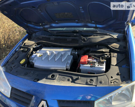 Синий Рено Меган, объемом двигателя 1.6 л и пробегом 204 тыс. км за 5900 $, фото 5 на Automoto.ua