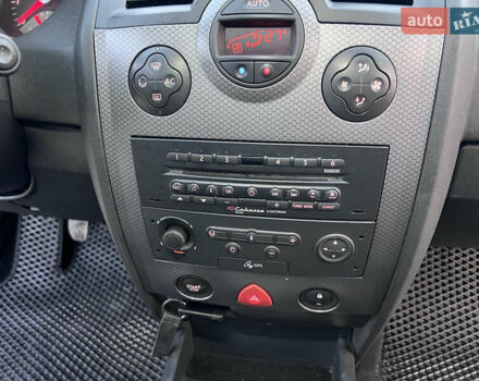 Синий Рено Меган, объемом двигателя 1.87 л и пробегом 376 тыс. км за 4400 $, фото 31 на Automoto.ua