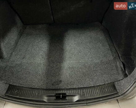 Синий Рено Меган, объемом двигателя 1.6 л и пробегом 195 тыс. км за 5350 $, фото 4 на Automoto.ua